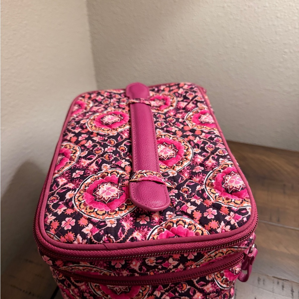 Like New Vera Bradley Cosmetic Case in Raspberry Medallion - Picture 5 of 8